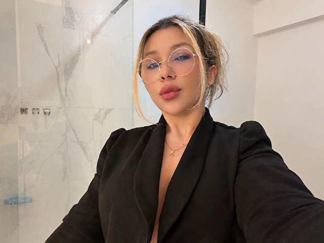 YasminX online foto 2
