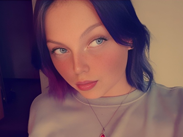 EmmyBIGTits Seins Liveshow - Photo 13/14