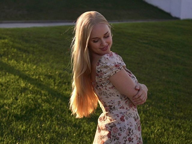 Astrid1 photo 3