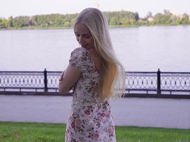 Astrid1 photo 4
