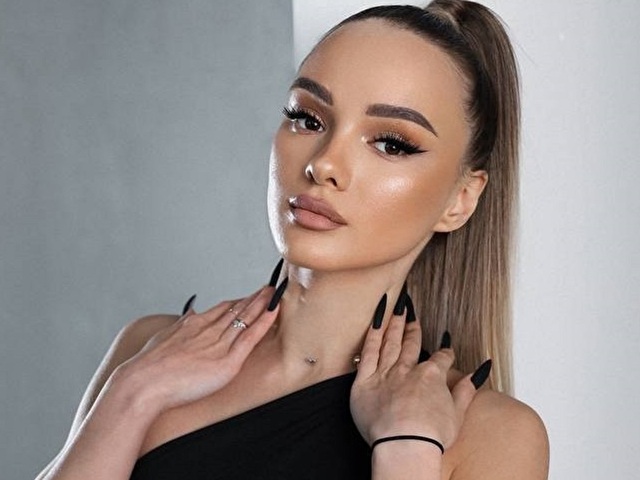 EvaBallmer Image Gallery
