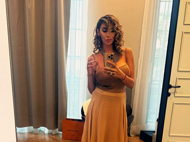 AngelinaWow preview 4