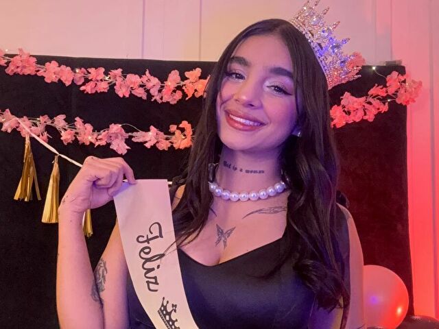 Abrilcutee online picture 1