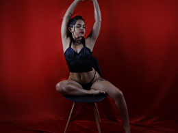 Laurahornyas - sexcam