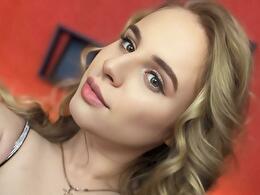 LolaPeach