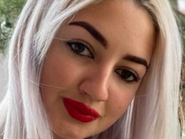 LeilaJones Anal Livecam