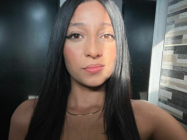 AlanaTobon