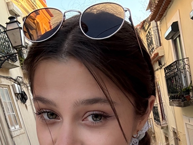 MiaRouz1 Image Gallery
