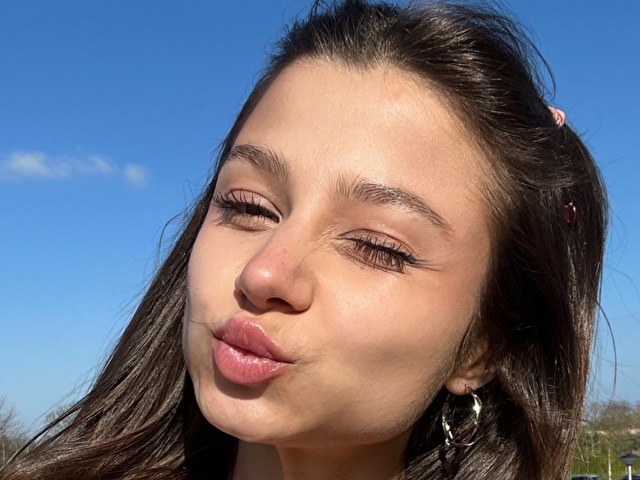 MiaRouz1 Hot et Sexy Liveshow - Photo 6/8