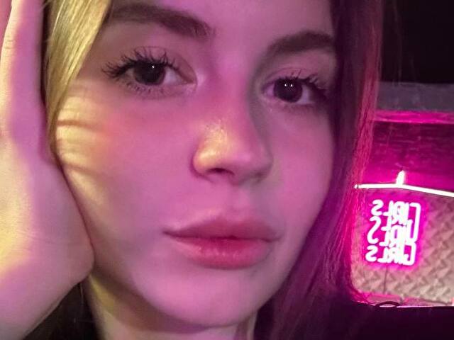 AmyInLove Webcam Porno Live - Photo 11/11
