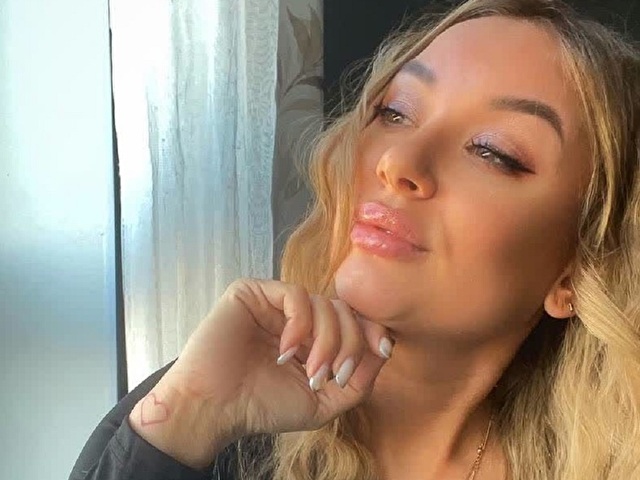 DemiMoore online picture 3