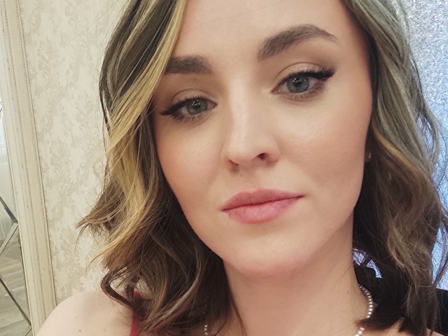 JuneCrushxo Show Porno en Live