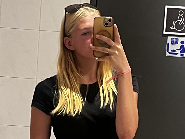 Lovleytitts profile