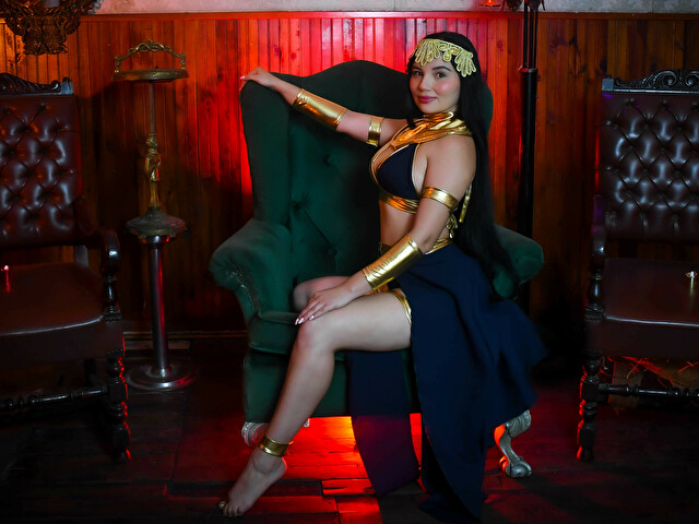 MiaWayne picture 1