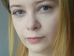 LydiaFlirt