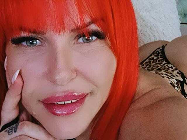 Lizzie online foto 3
