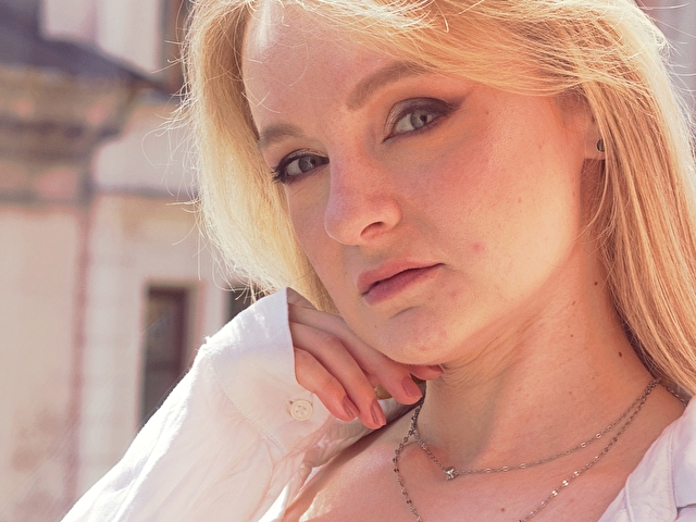 AlmaFlirt online picture 1