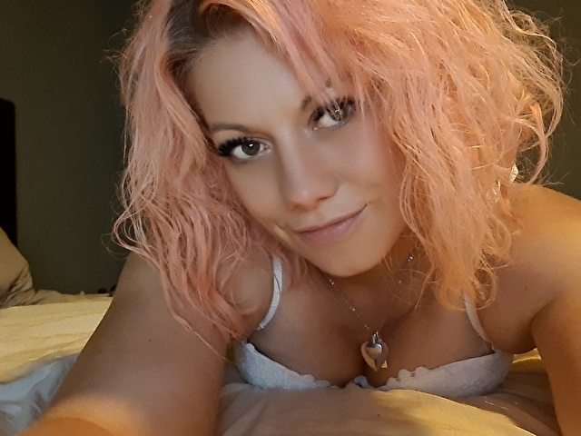 Geilblondje foto 17