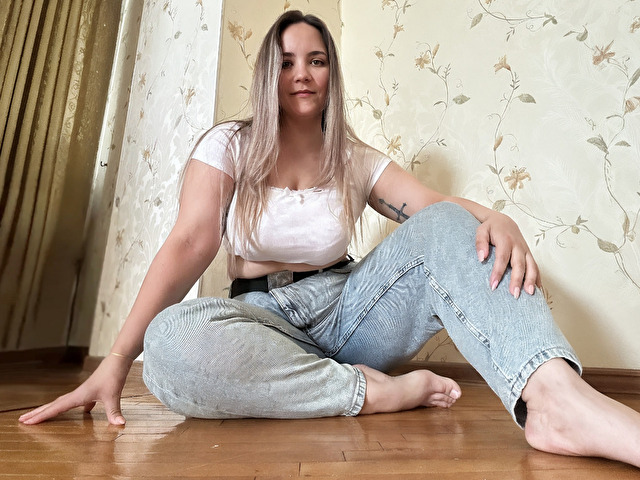 CandiCage online picture 2