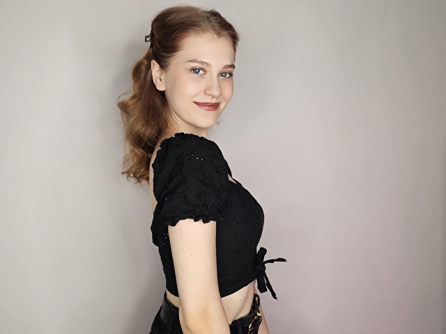 MaryAlice online picture 2