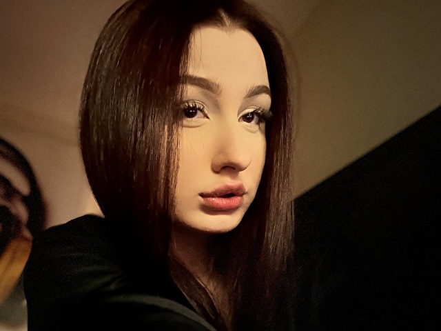 Ariessteelee Selfie Gallery