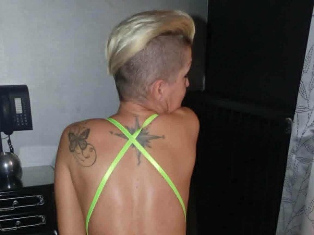 Azzurra online photo 3