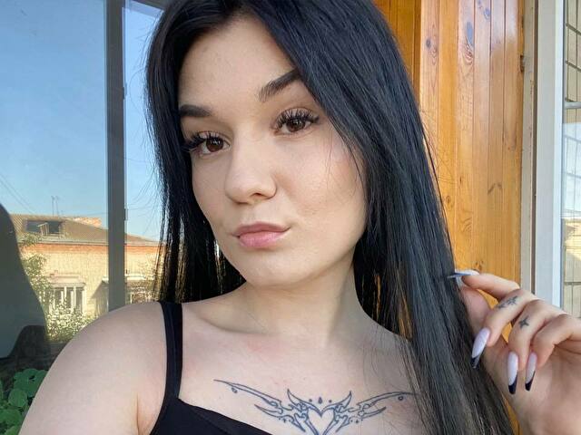 LucyKitty online picture 1