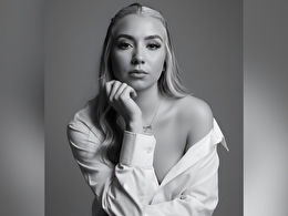 Sexy webcam show met salomelewis Sexy webcam show met salomelewis