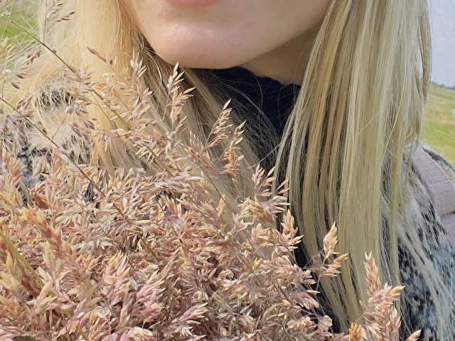 CallMeDaphne online picture 1