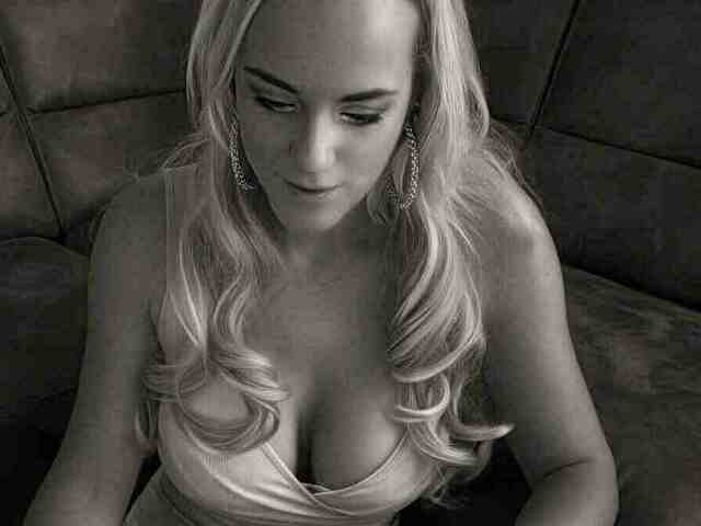 Missconlyonline picture 4