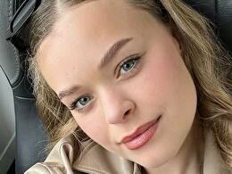 Sexcam com velvetmira Sexcam com velvetmira