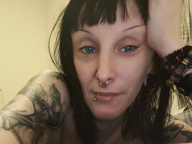 DeaLylith online foto 2