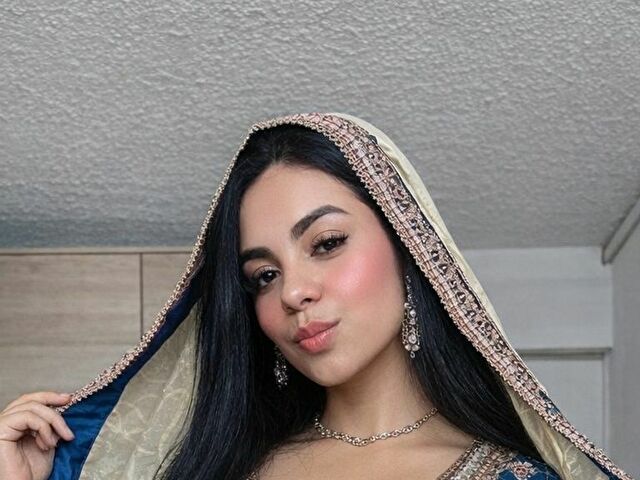 BellaRoberts foto 11