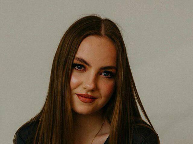 SweetRiddle Fellation XXX Cams