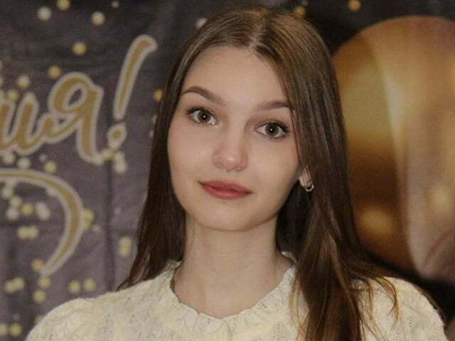 Ameliamore picture 11