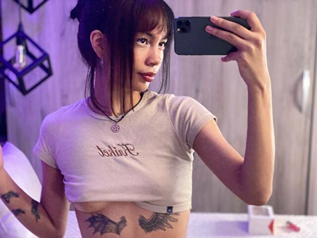 AmyBlush photo 7