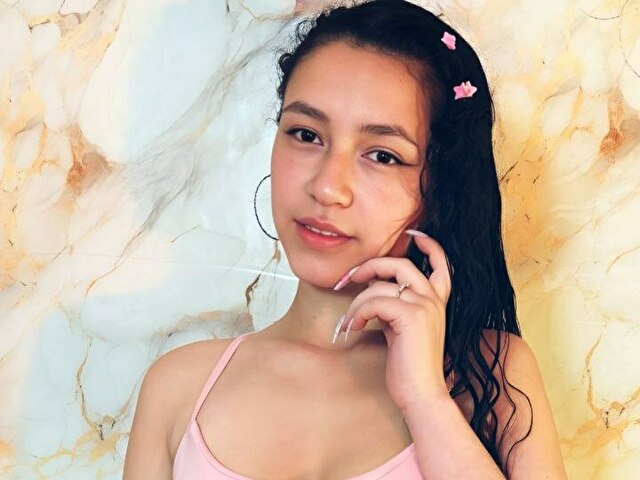 SofiaFace Blowjob XXX Cams