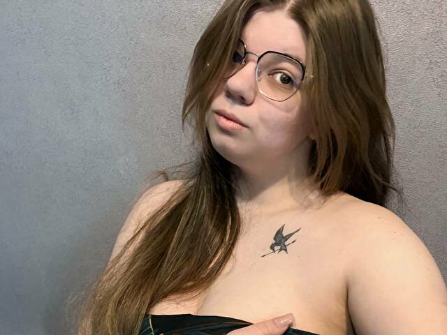 AminaLove online picture 1