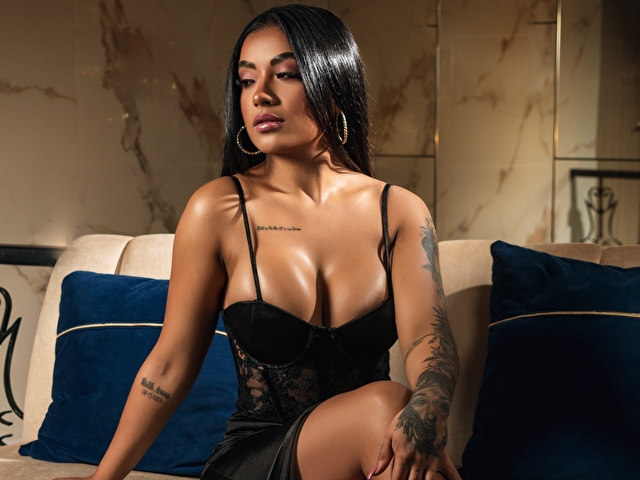 MelanieRouse online picture 1