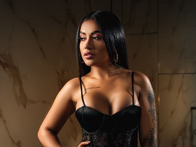 MelanieRouse online picture 2