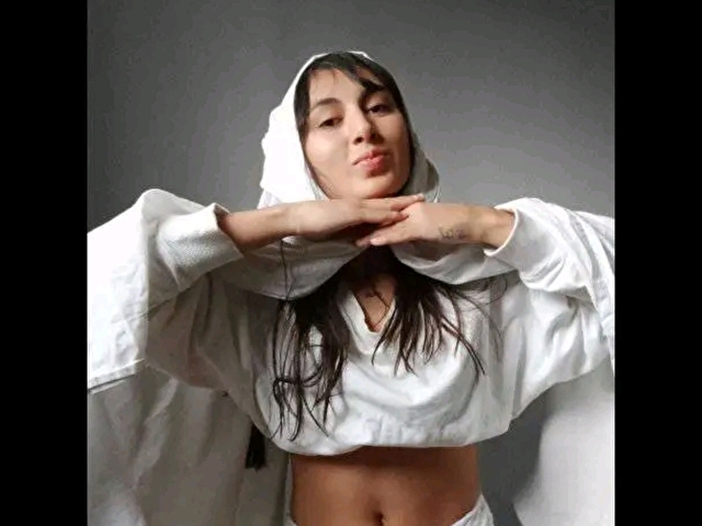 AngelaLee online picture 1