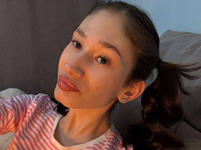 SofiLovee online picture 2