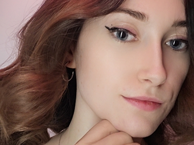 AnisaHornyonline picture 4