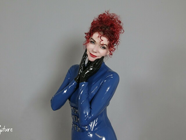 LatexRapture online picture 2
