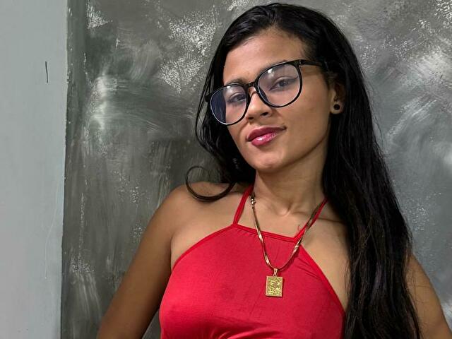 RashelDerosa online foto 1