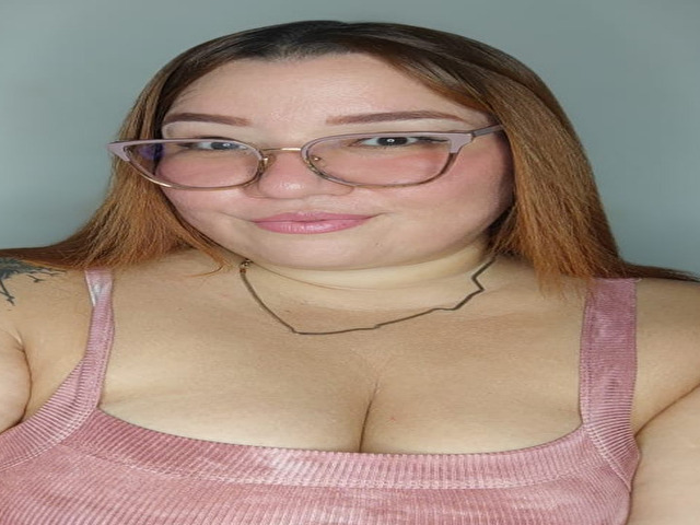 Adharaa online foto 1