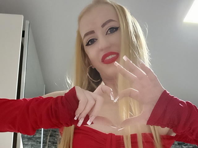 KrystalX online picture 2