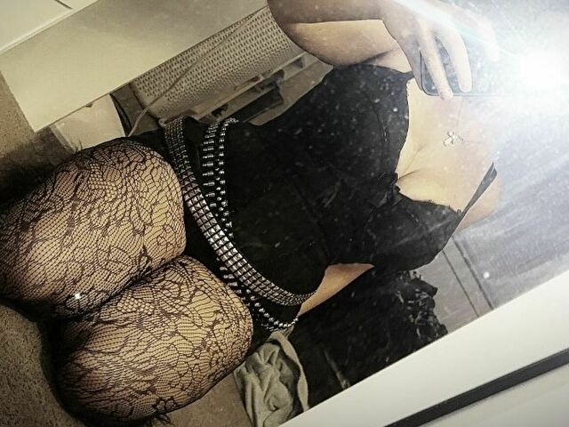 SeleneVladis photo 36