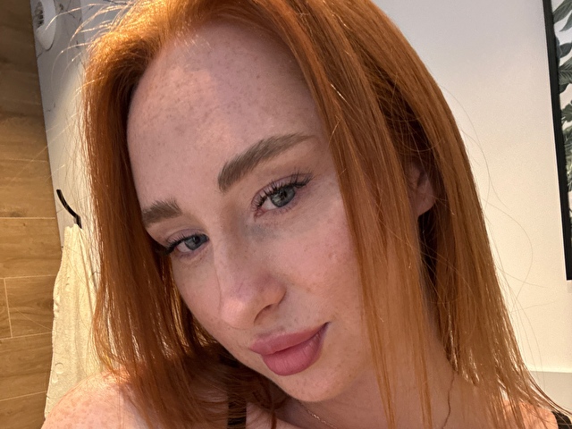 SlyAlice Blowjob XXX Cams