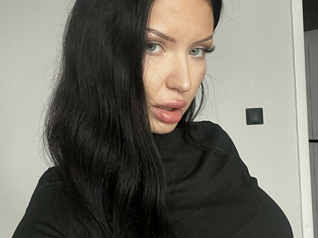 JoanLovely online picture 2